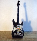 Led Zeppelin Mini-Gitarre 3